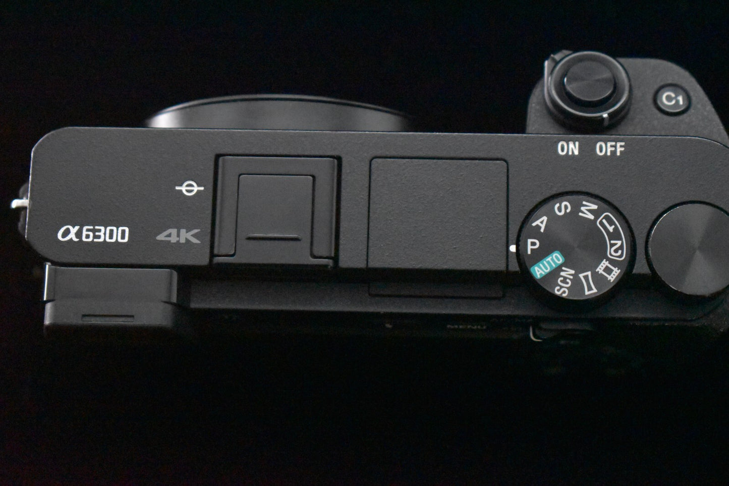 [1 Yr Warranty] Sony Alpha a6300 Mirrorless Digital Camera E 16-50mm Black 6778