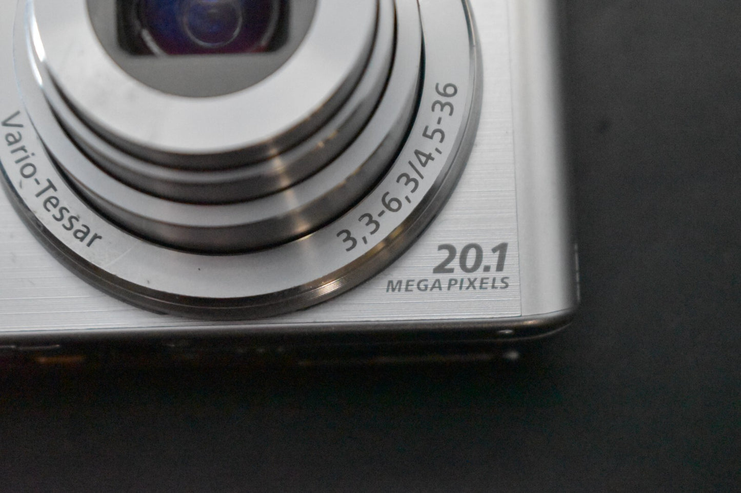 [1 Yr Warranty] Sony Cyber-Shot DSC-W830 8x zoom Digital Camera Silver 6265