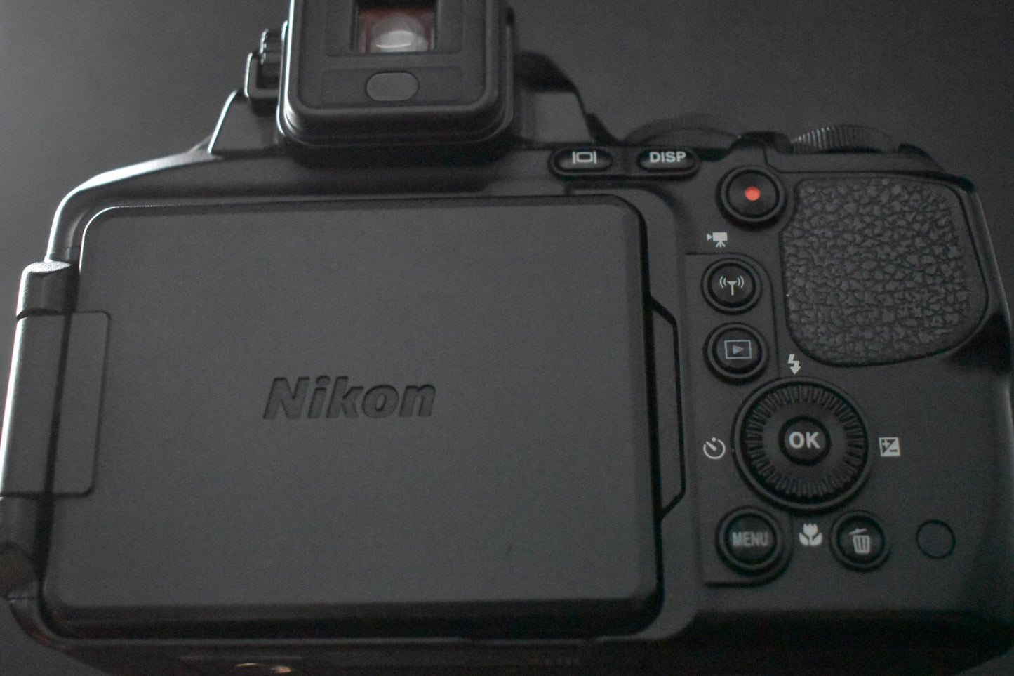 [1 Yr warranty] Nikon Coolpix P900 Black Point and Shoot Super Zoom Camera 6588