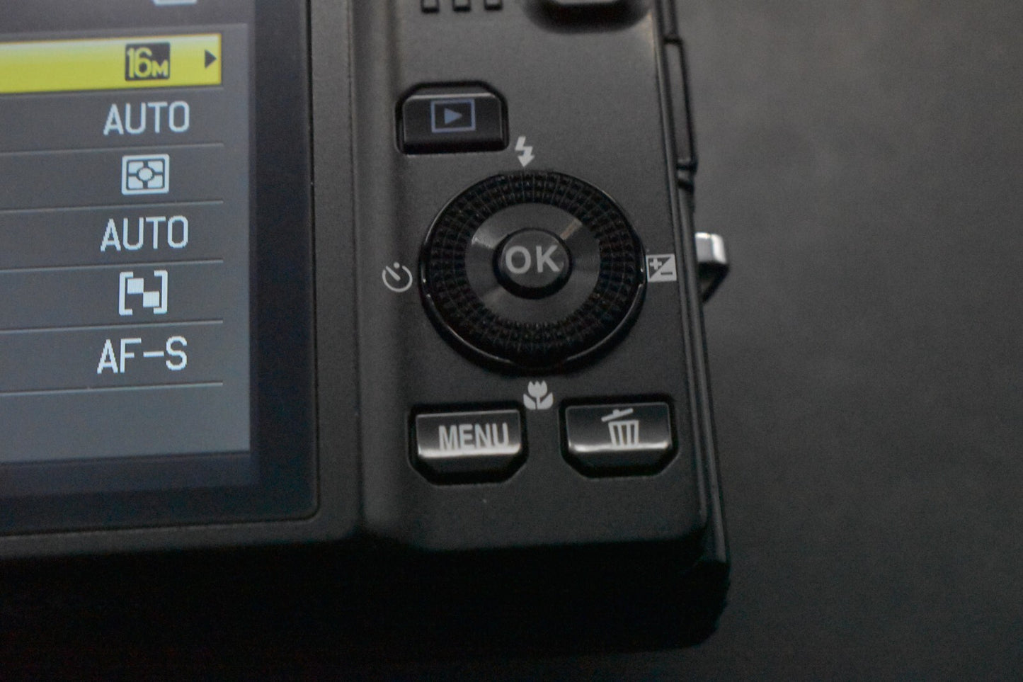 [1 Yr Warranty] Nikon COOLPIX S8200 Black Digital Camera Compact Japan 6470
