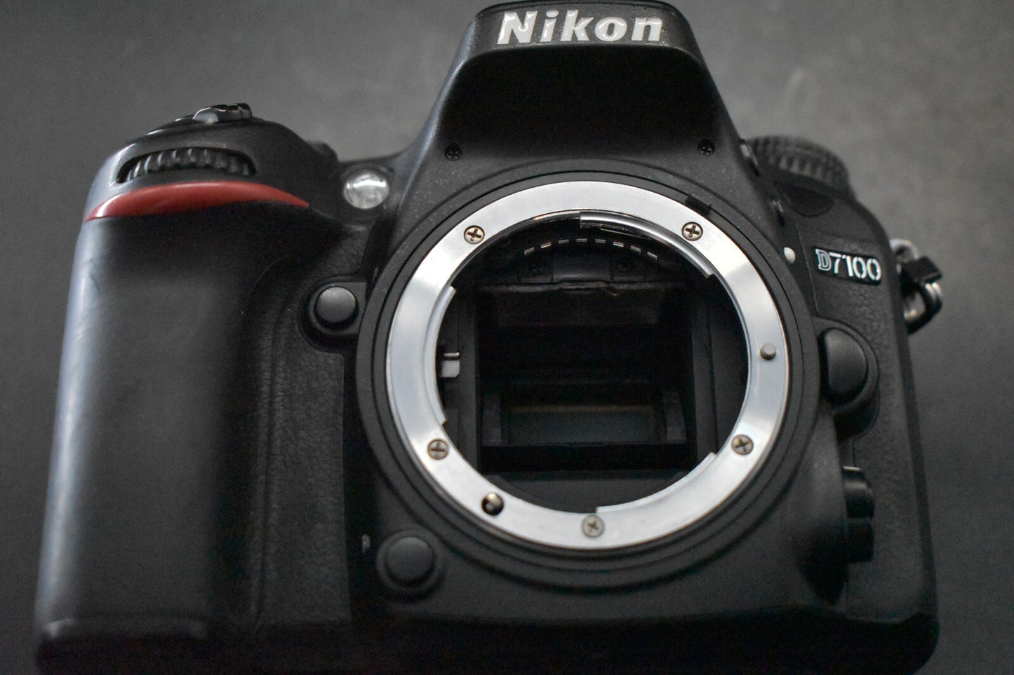 [1 Yr Warranty] Nikon D7100 24.1MP Digital SLR Camera Black Body  6635