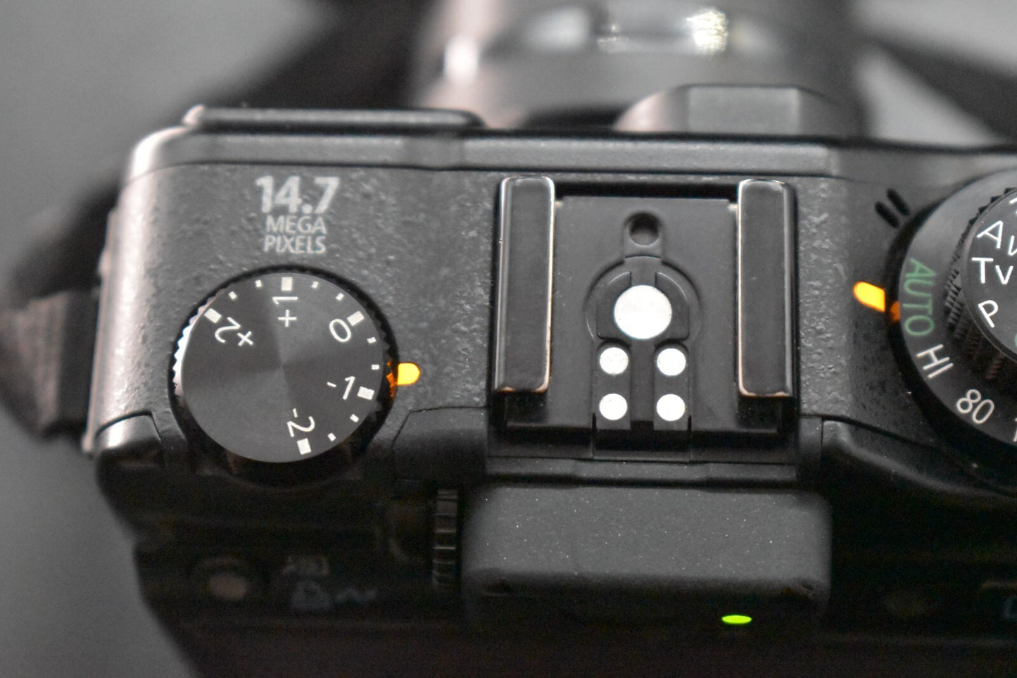 [1 Yr warranty] Canon PowerShot G10 Point and Shoot Digital Compact Camera 6597