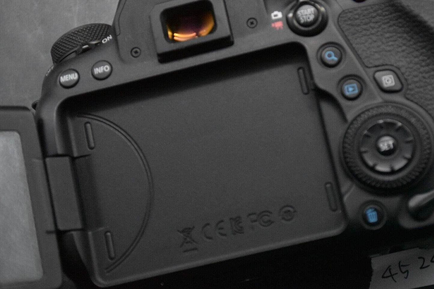 [1 Yr warranty] Canon EOS 6D Mark 2 II  Digital Camera Used Body Only 4524