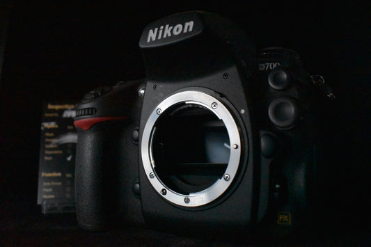 [1 Yr warranty] Nikon D700 12.1 MP DSLR Digital Video Camera Used 6680