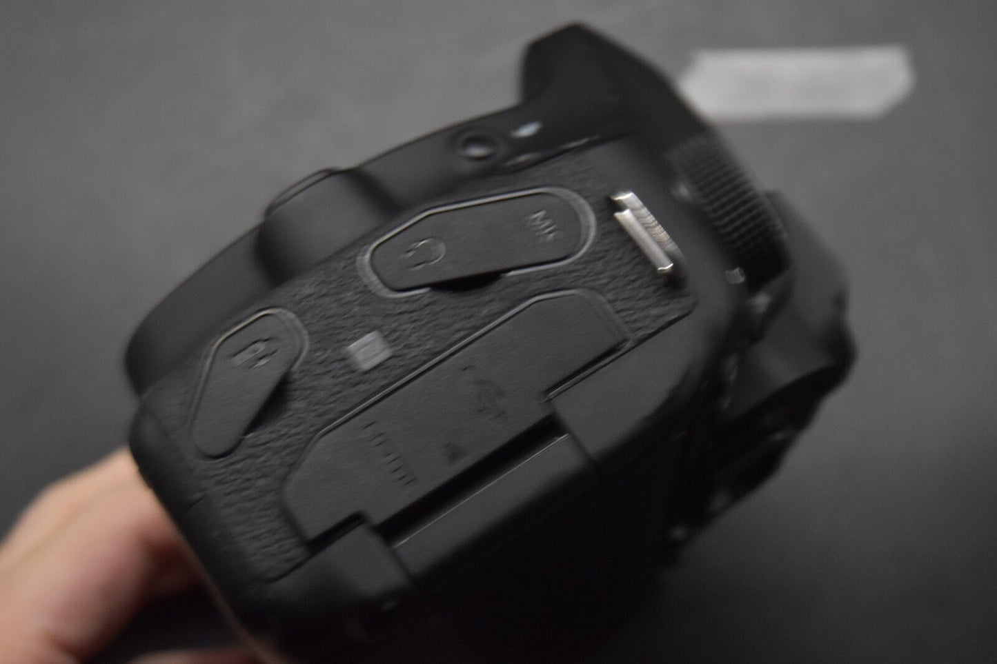 Canon EOS 80D digitale 24,2-MP-Spiegelreflexkamera Gehäuse 【NEUWERTIG- SC 328...