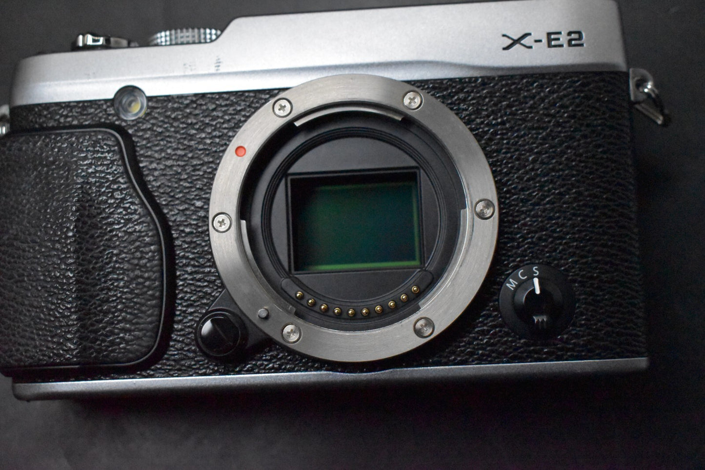 [1 Yr warranty] Fujifilm Fuji X-E2 Mirrorless Digital Camera Silver  Used 6222