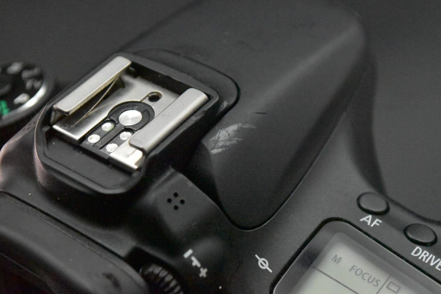 [1 Yr warranty] Canon EOS 70D DSLR Digital SLR Video Camera Body 6298
