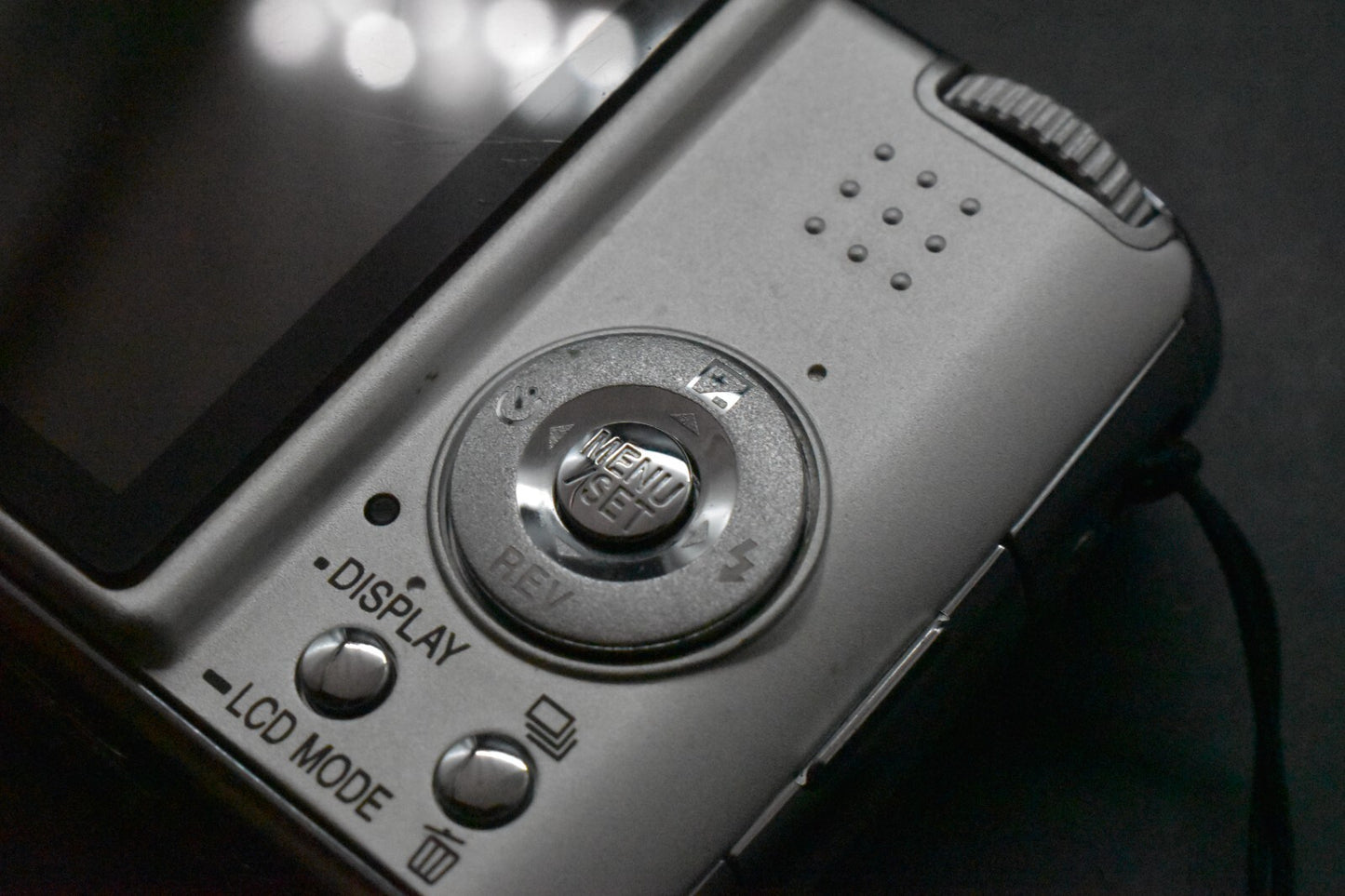 [1 Yr Warranty] Panasonic Lumix DMC-FX07 Compact Digital Camera Silver 6417