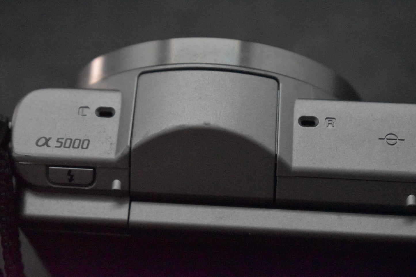 [1 Yr warranty] Sony Alpha a5000 Mirrorless Digital Camera with Lens Silver 6601