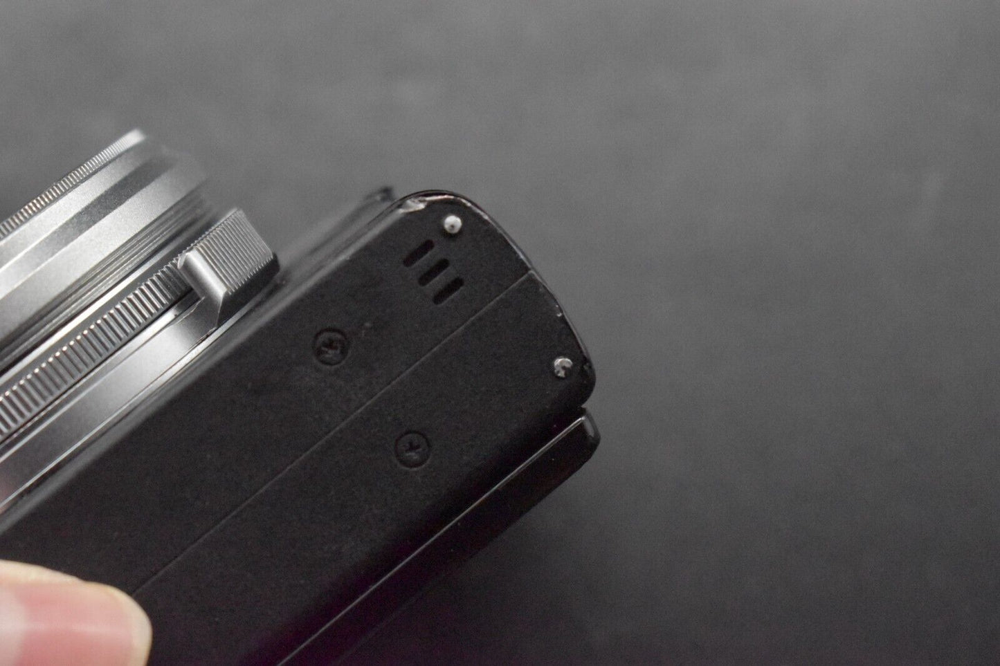 [1 Yr warranty] READ Fujifilm Fuji X70 16.3MP Compact Digital Camera Silver 5386