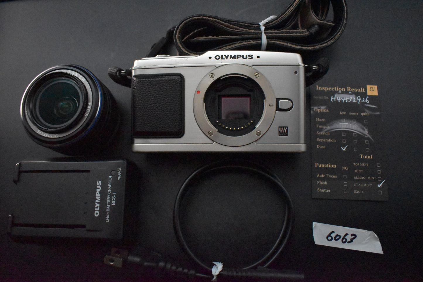 [1 Yr Warranty] Olympus Pen E-P1 Silver 12.3MP Digital Camera With Lens 6063
