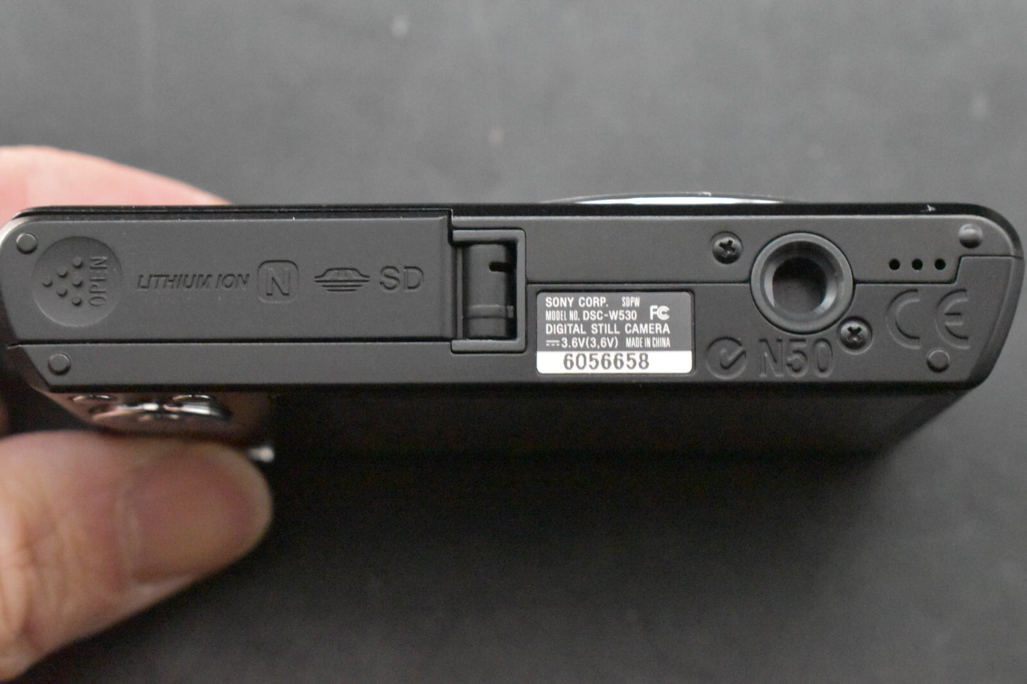 [1 Yr Warranty] Sony Cyber-shot DSC-W530 Black Compact Digital Camera 6351