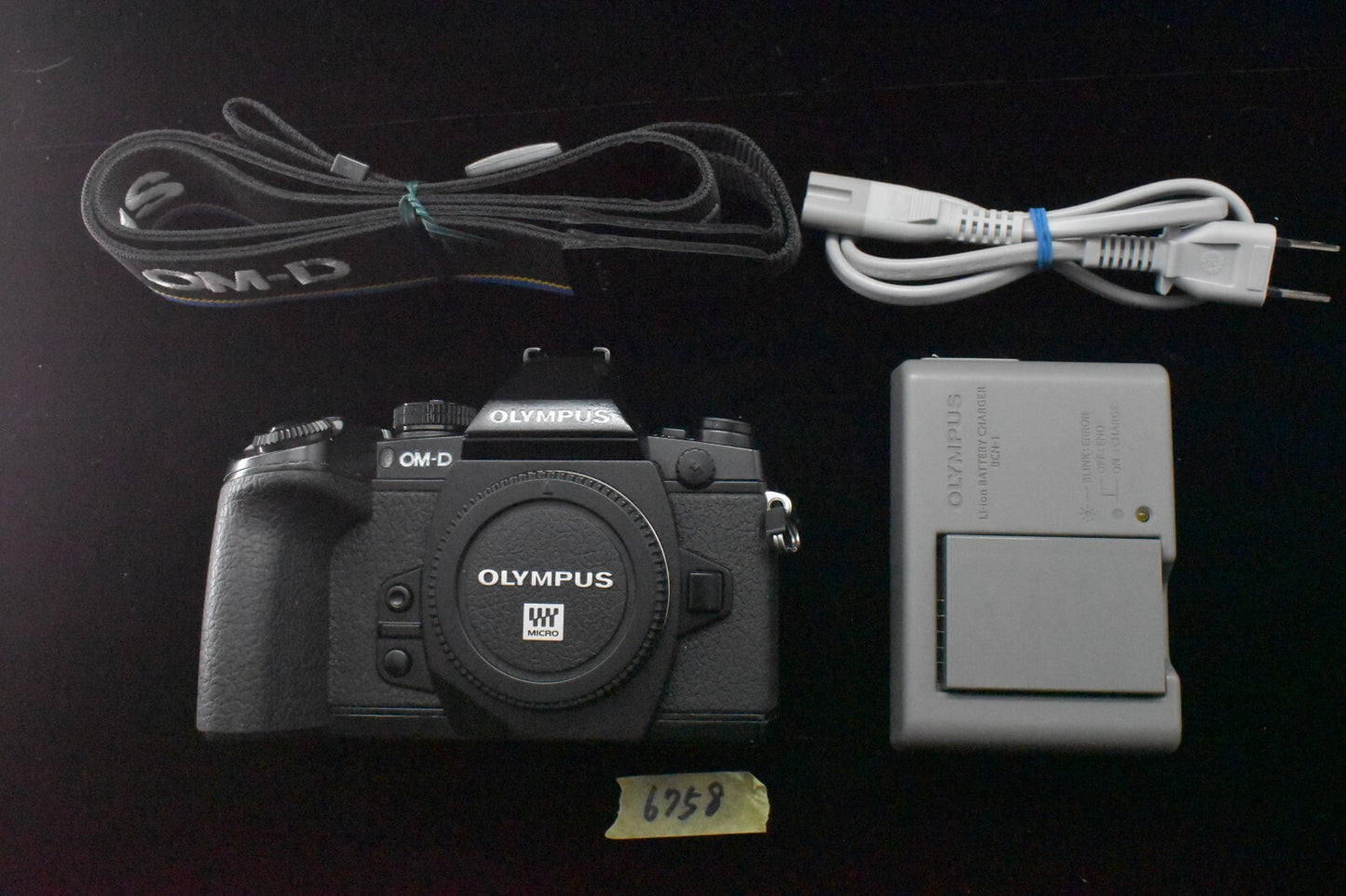 [1 Yr Warranty] Olympus OM-D E-M1 Digital Camera Black Body From JAPAN 6758