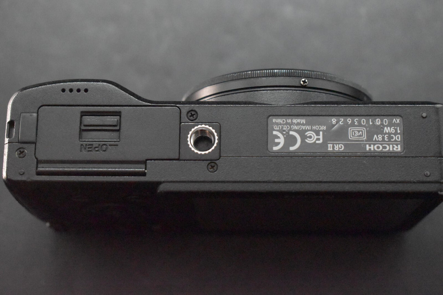[1 Yr warranty] RICOH GR II 16.2 MP Compact Digital Video Camera 6571