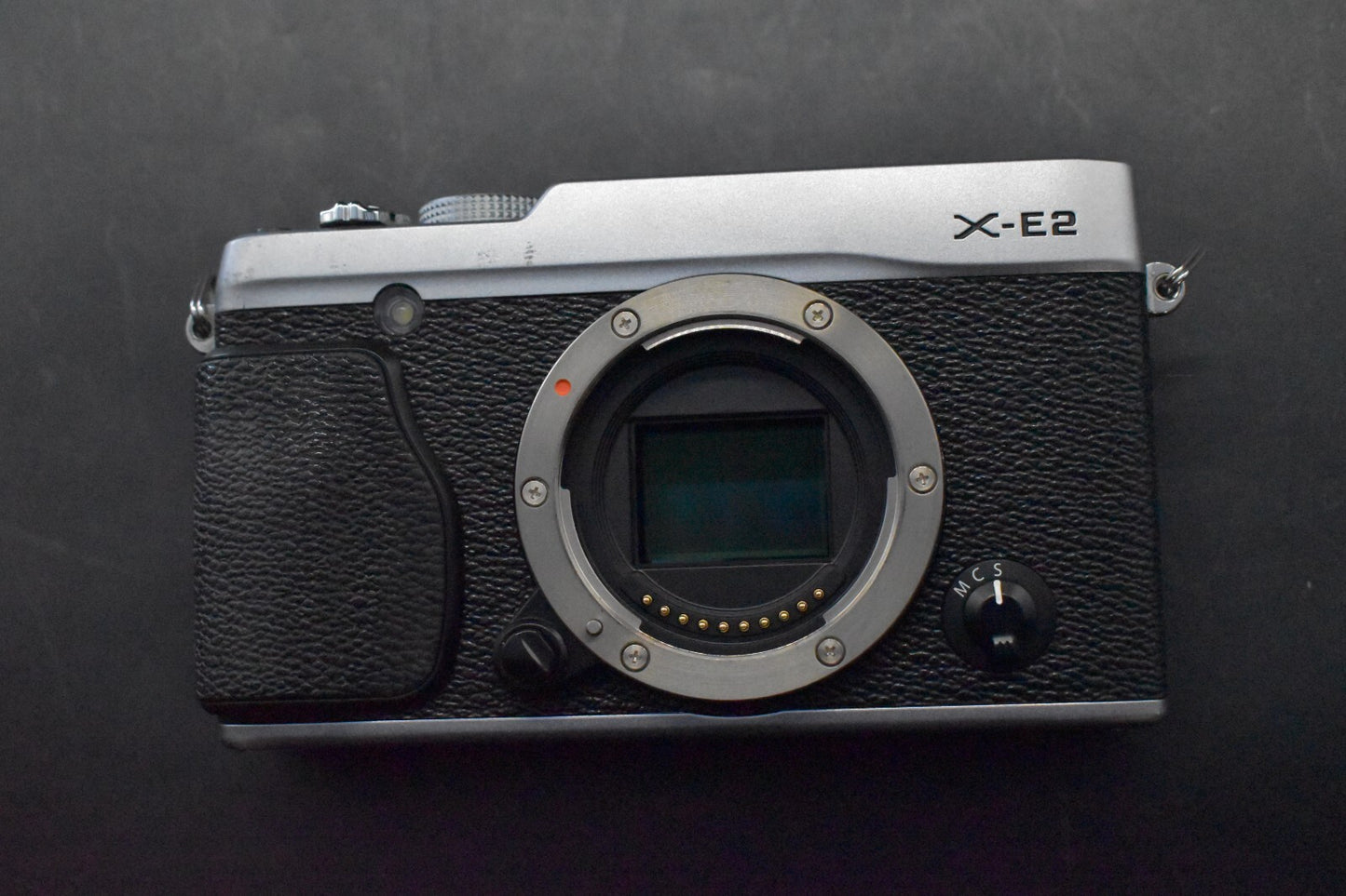 [1 Yr warranty] Fujifilm Fuji X-E2 Mirrorless Digital Camera Silver  Used 6222