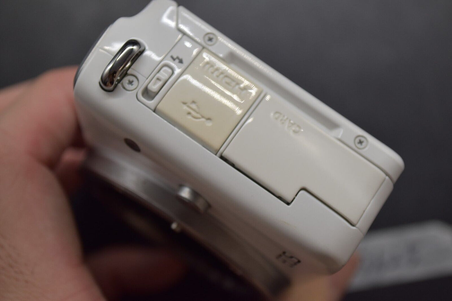 Canon EOS M10 Mirrorless Digital Camera White 15-45 Lens JAPAN【ALMOST MINT】 3625