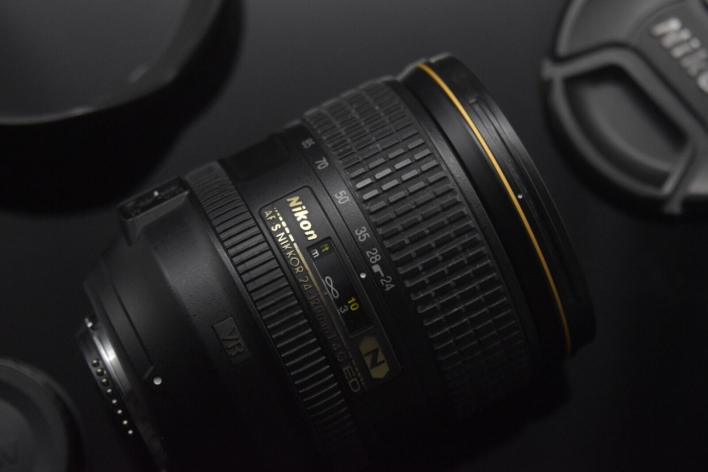 NIKON AF-S NIKKOR ED 24-120mm f/4 G ED VR Zoomobjektiv aus JAPAN [NEUWERTIG-]...