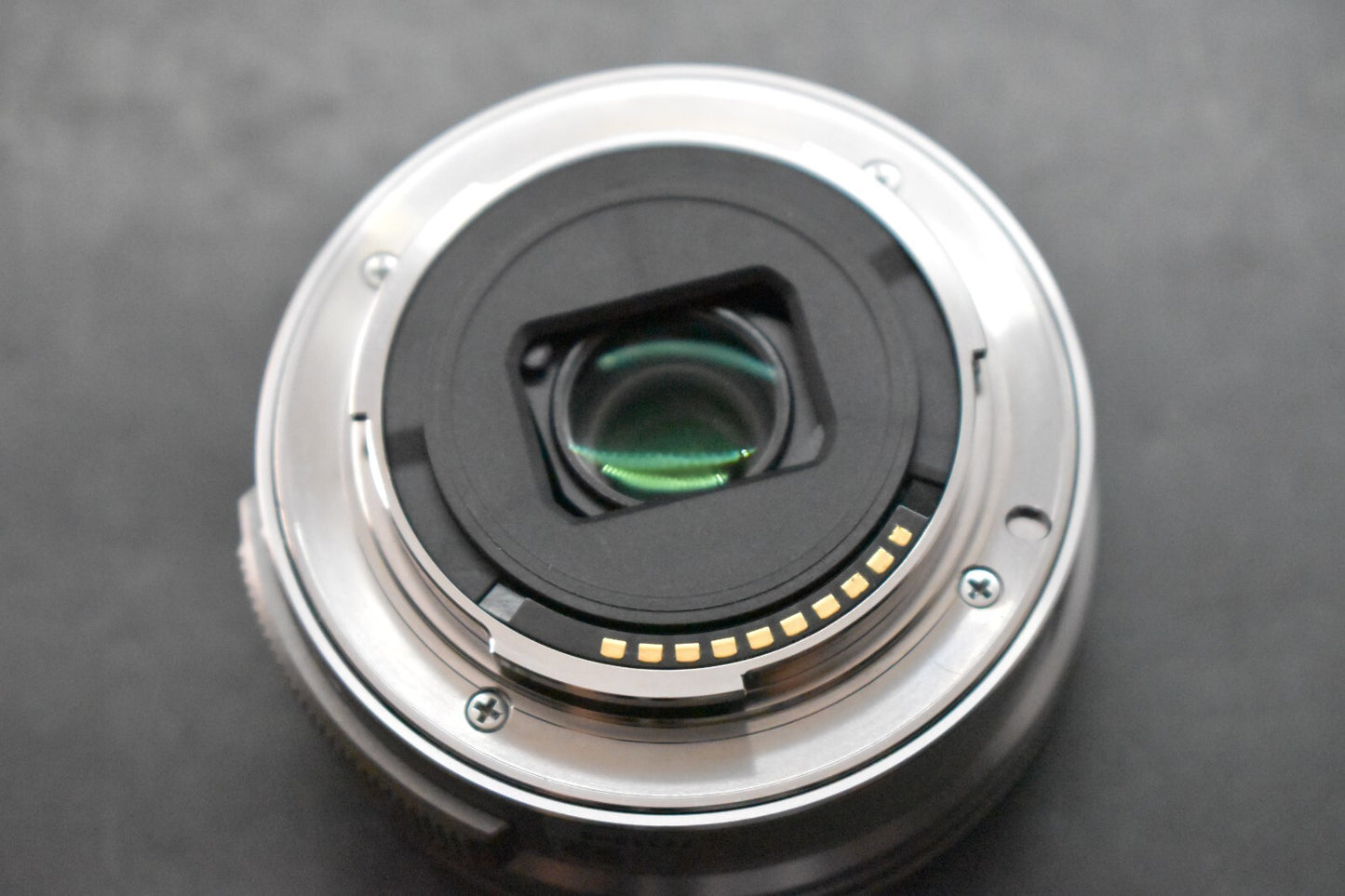 [1 Yr warranty] Sony alpha a6000 Digital Mirrorless Camera with Lens White 6603