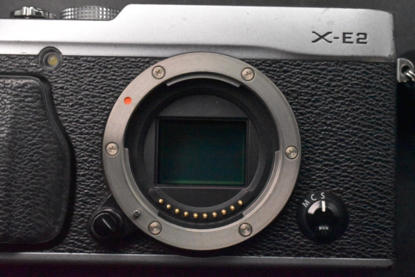 Fotocamera digitale mirrorless Fujifilm Fuji X-E2 argento usata [QUASI NUOVA]...