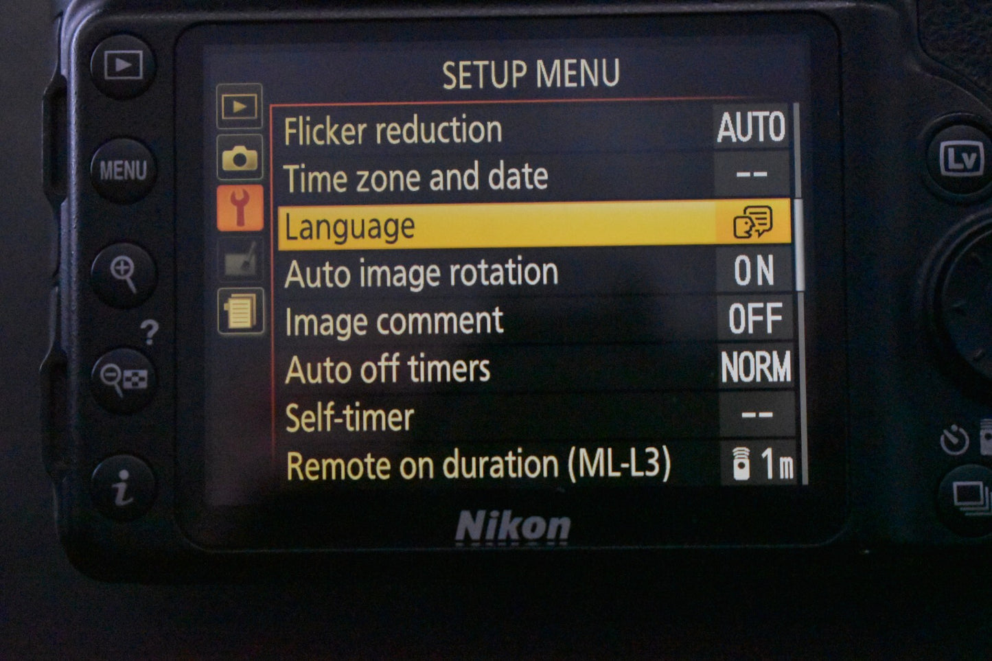 [1 Yr Warranty] Nikon D3300 DSLR Digital Camera with Lens 6391