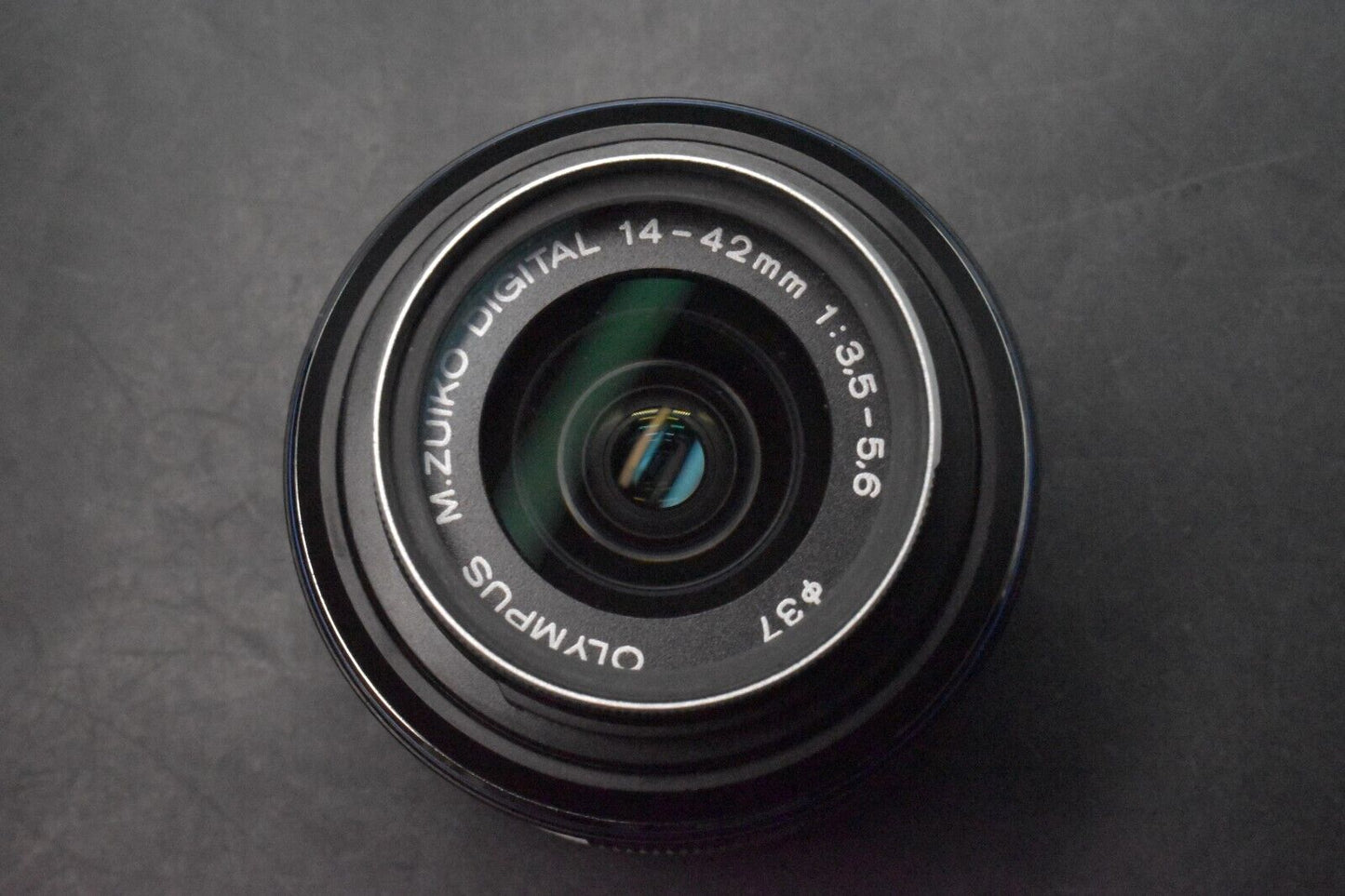 [1 Yr Warranty] Olympus OMD E-M5 Mirrorless Digital Camera with Lens Silver 5830