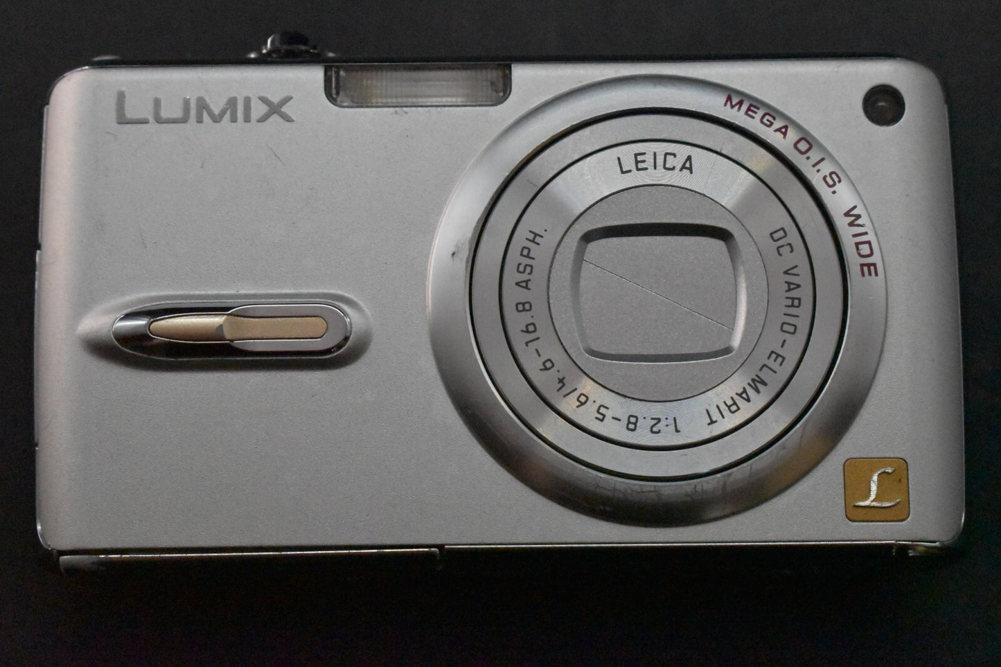 [1 Yr Warranty] Panasonic Lumix DMC-FX07 Compact Digital Camera Silver 6408