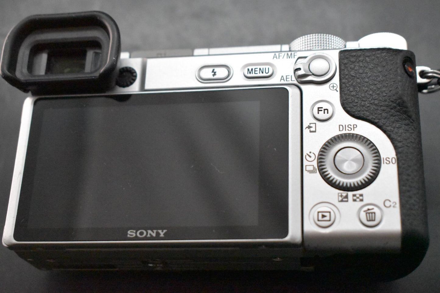 [1 Yr Warranty] Sony Alpha A6400 Mirrorless Digital Camera with lens Black 6572