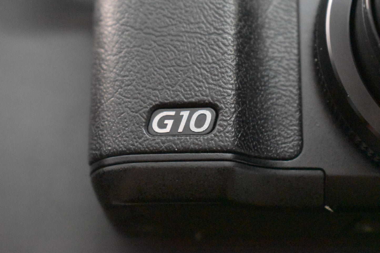 [1 Yr warranty] Canon PowerShot G10 Point and Shoot Digital Compact Camera 6597