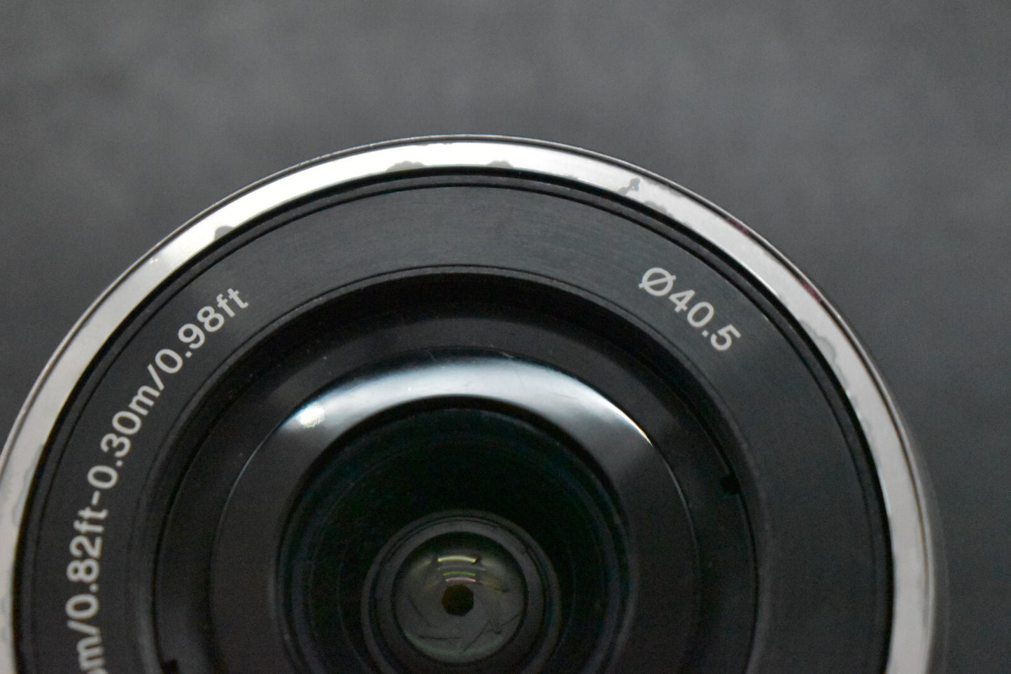 [1 Yr Warranty] Sony Alpha a5000 Mirrorless Digital Camera with Lens White 6499