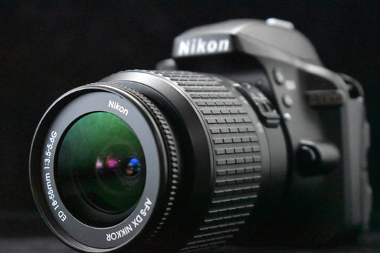 [1 Yr Warranty] Nikon D3300 DSLR Digital Camera with Lens 6391
