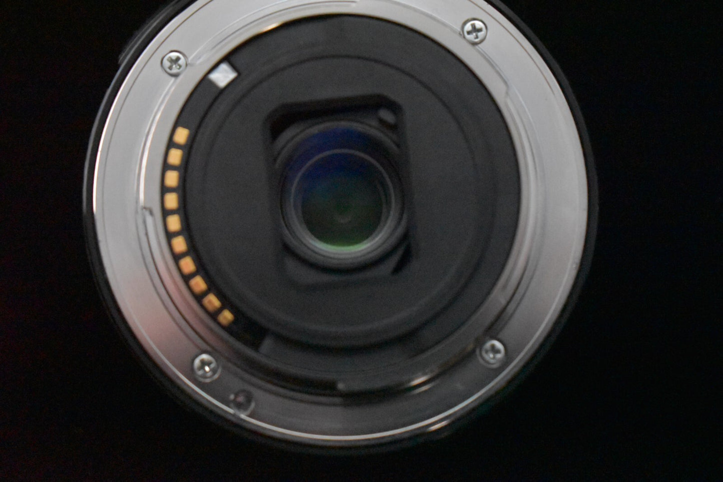 [1 Yr Warranty] Sony Alpha a6300 Mirrorless Digital Camera E 16-50mm Black 6778