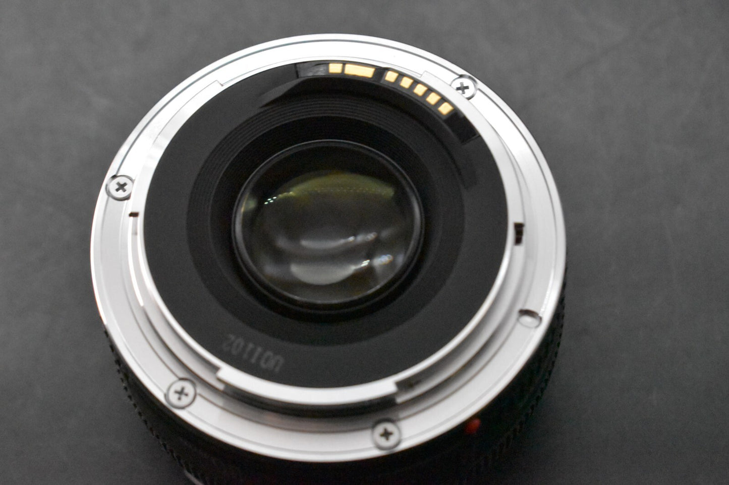 [1 Yr Warranty] Canon EF 35mm f/2 IS USM Lens From Japan