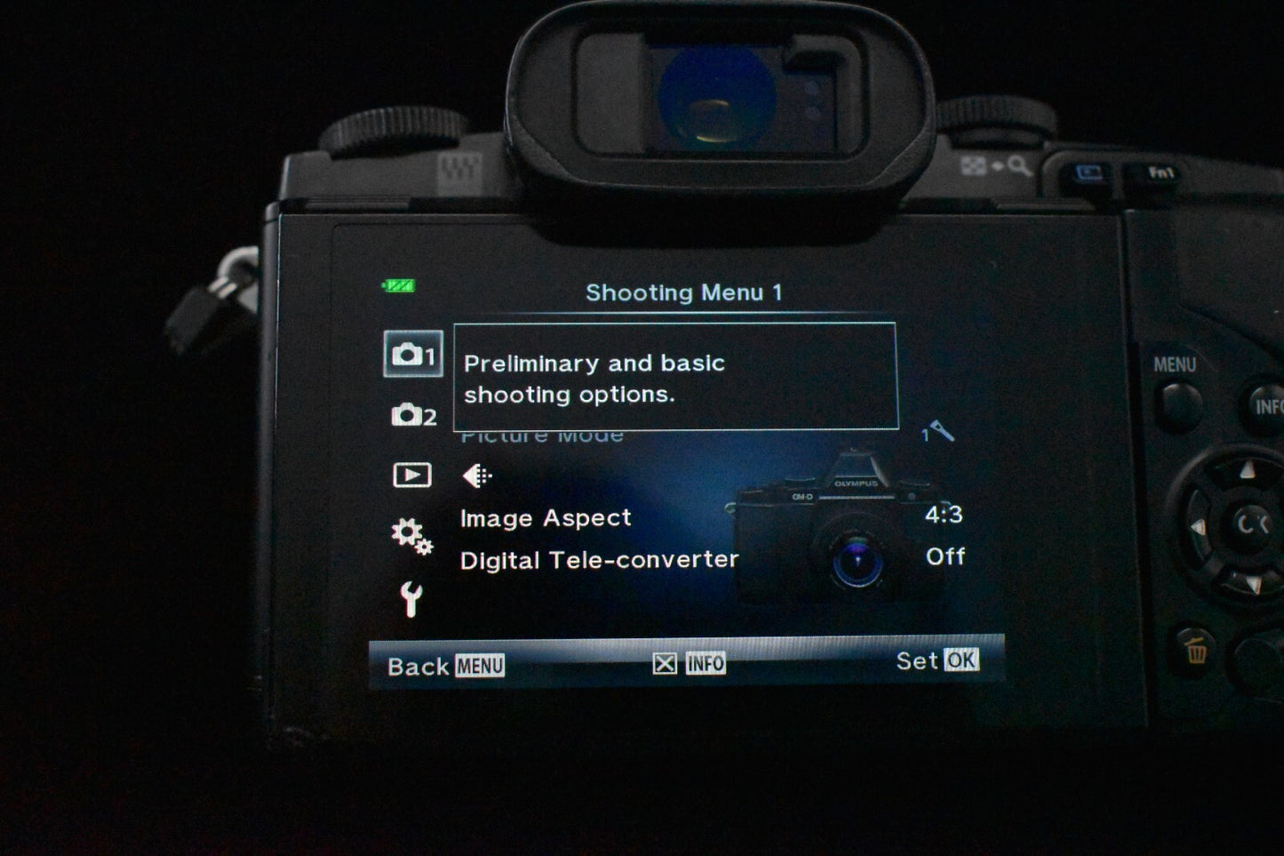 [1 Yr warranty] Olympus OM-D E-M5 Mirrorless Digital Camera with Lens Black 6702