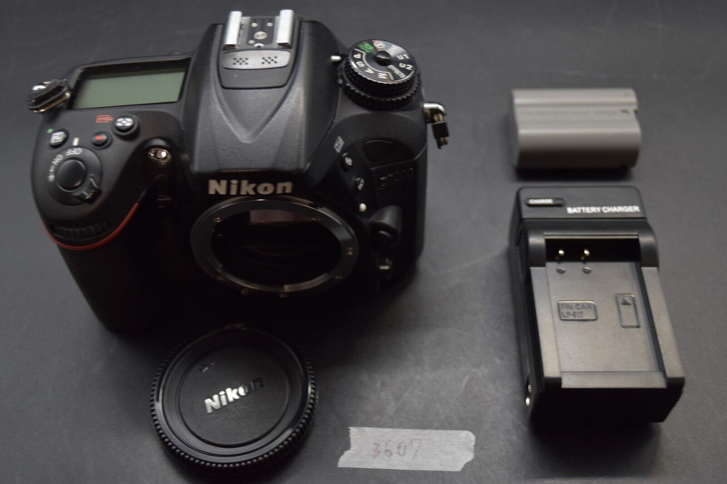 Nikon D7200 24.2MP Digital SLR Camera Body From JAPAN [ALMOST MINT SC 31%] #3607