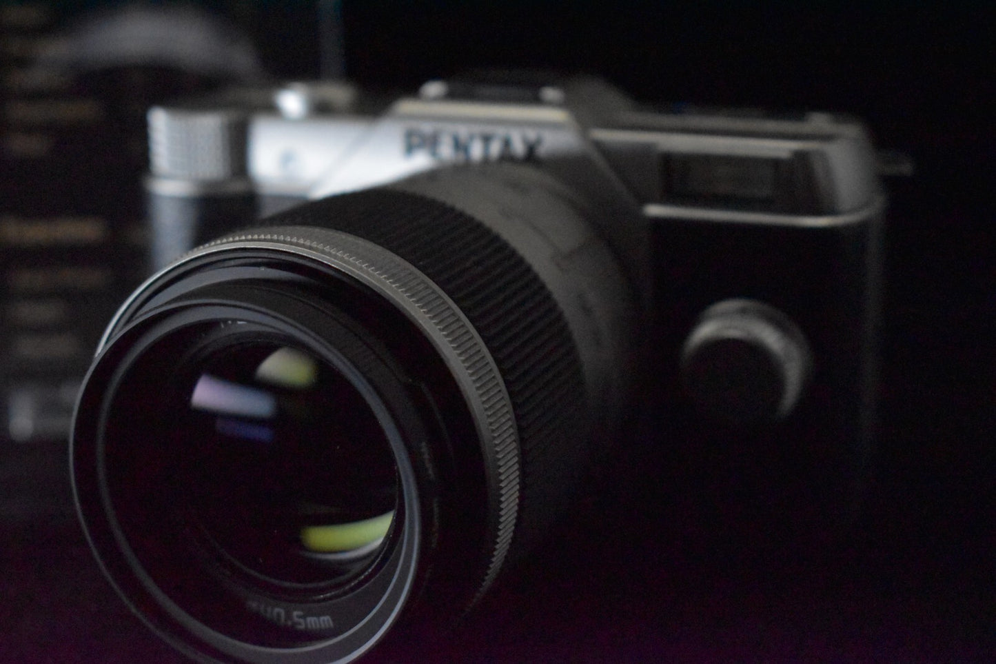 [1 Yr warranty] PENTAX Q10 Mirrorless Digital Camera Silver with Lens 6220