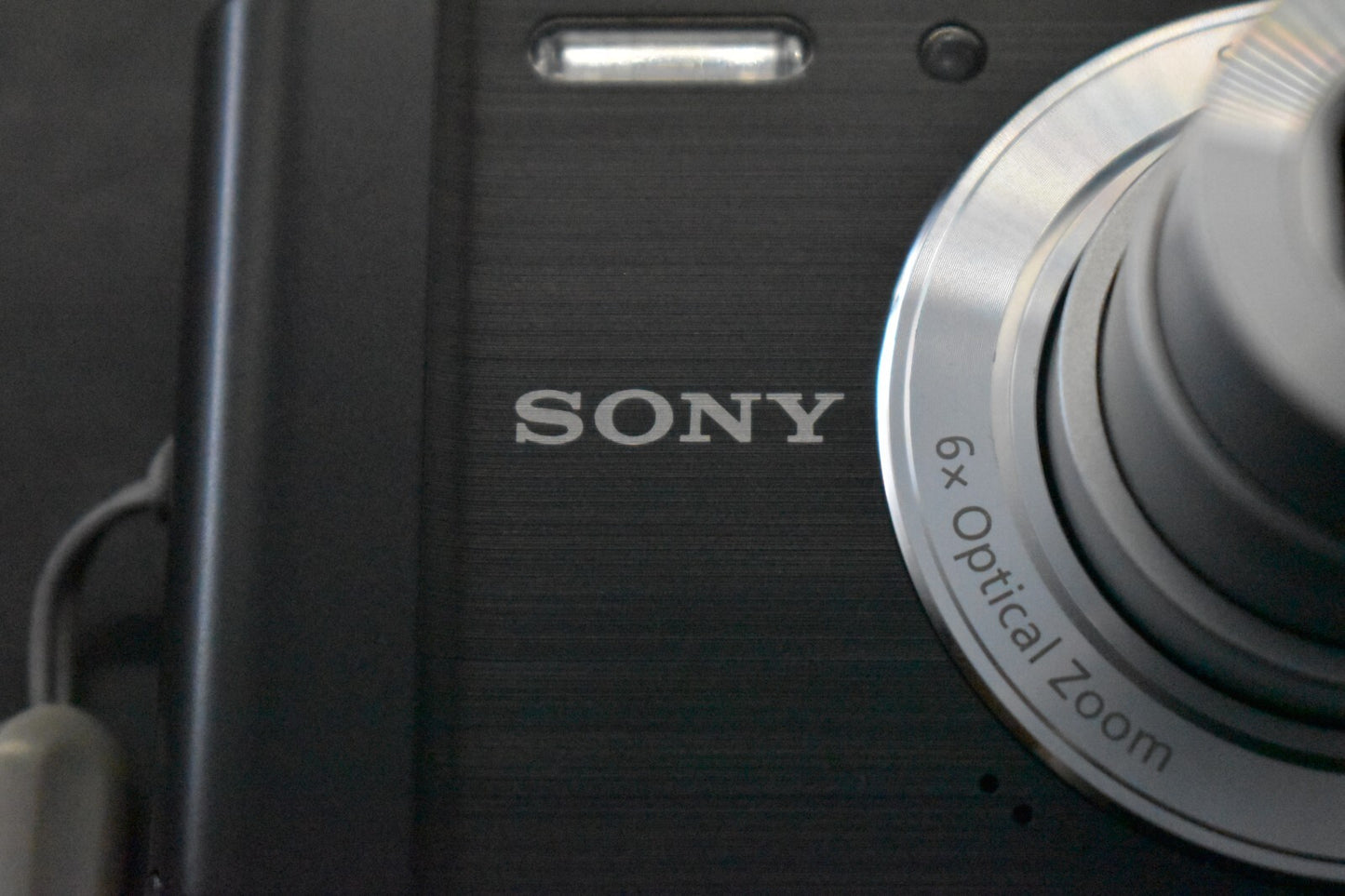 [1Yr Warranty] Sony Cyber-shot DSC-W810 Black 20.1MP 6x Zoom Digital Camera 6529