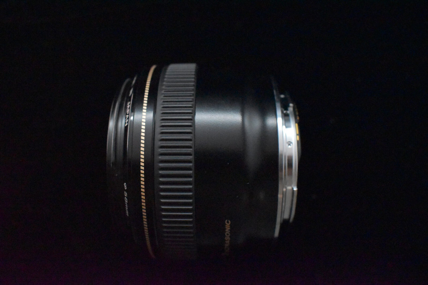 [1 Yr warranty] Canon EF 28mm f/1.8 AF USM From Japan 6731