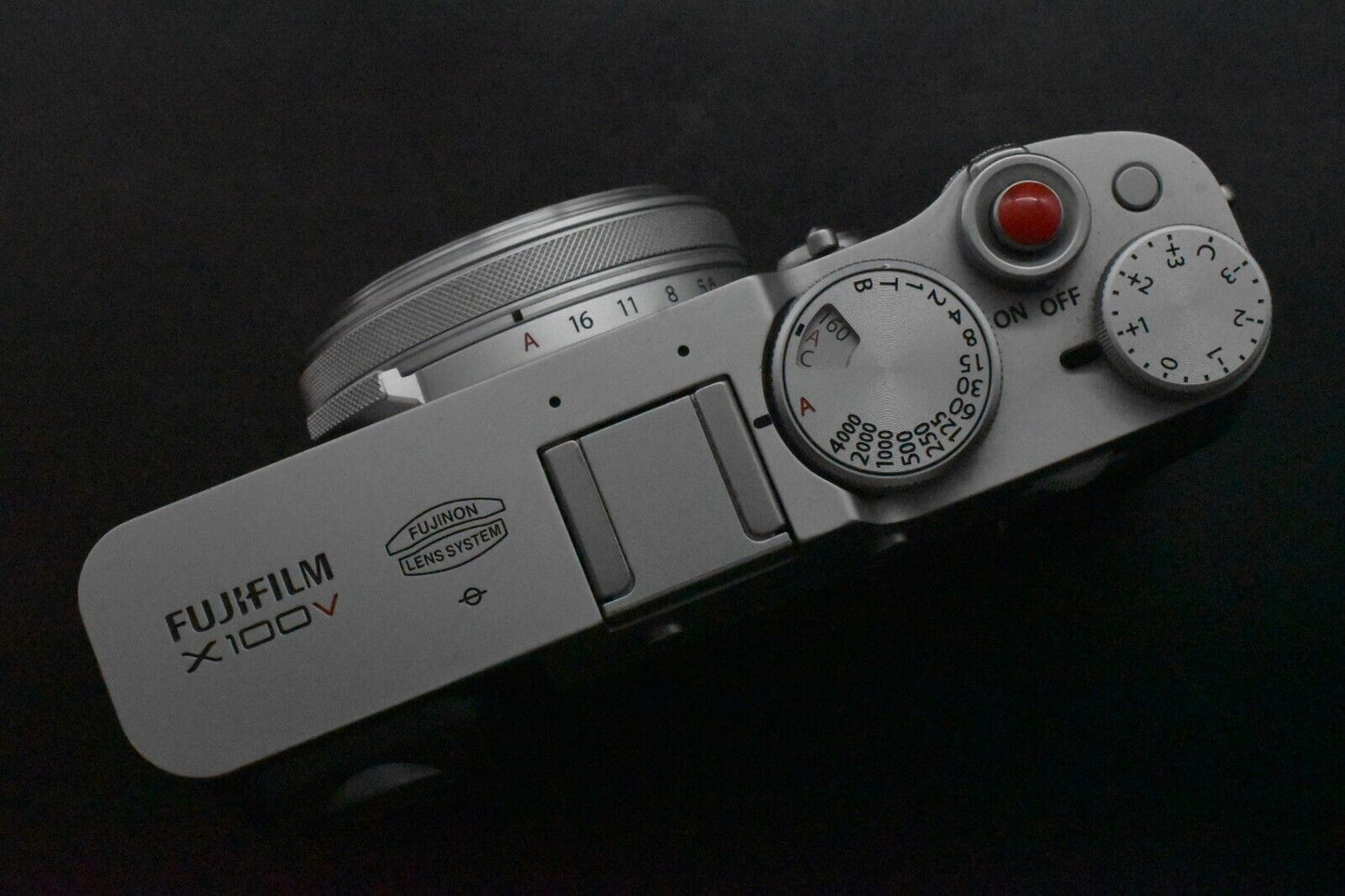 Fujifilm X100V 26.1MP Fuji Camera Silver w/Box From JAPAN 【TOP MINT SC 6800】4942