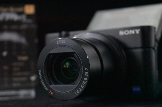 [1 Yr Warranty] Sony CyberShot DSC-RX100 III M3 Point Shoot Digital Camera 6819