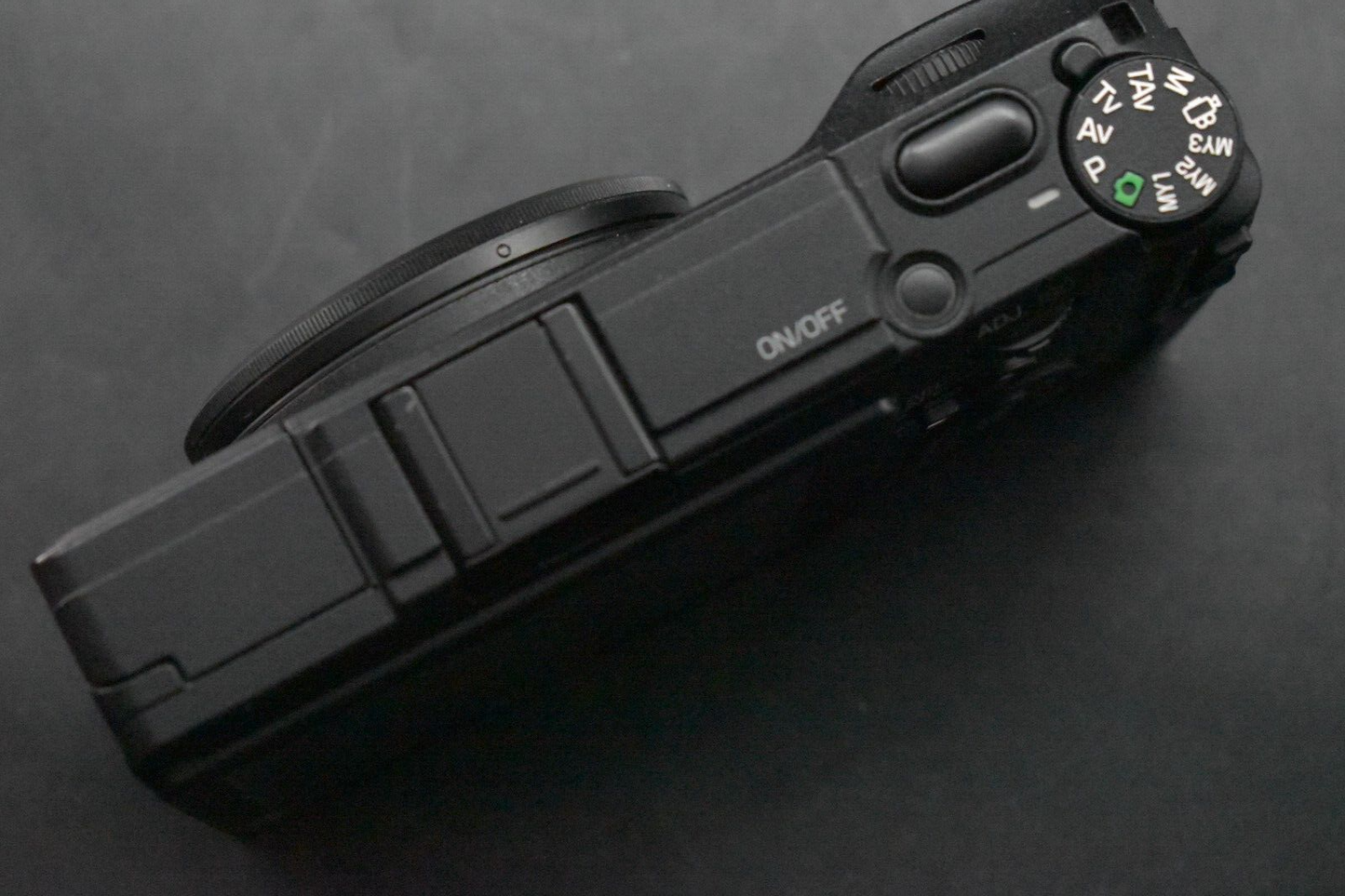 Appareil photo compact numérique 16,2 mégapixels RICOH GR II DU JAPON [MINT S...