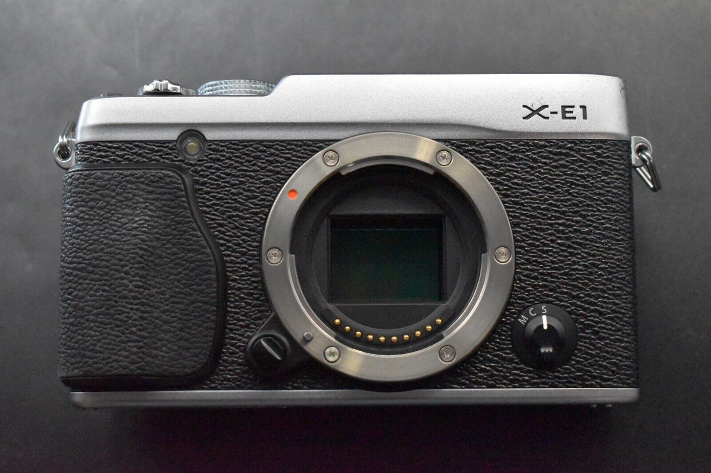 Fujifilm X Series X-E1 16.3MP Digital SLR Camera Body JAPAN [NEAR MINT] 5469