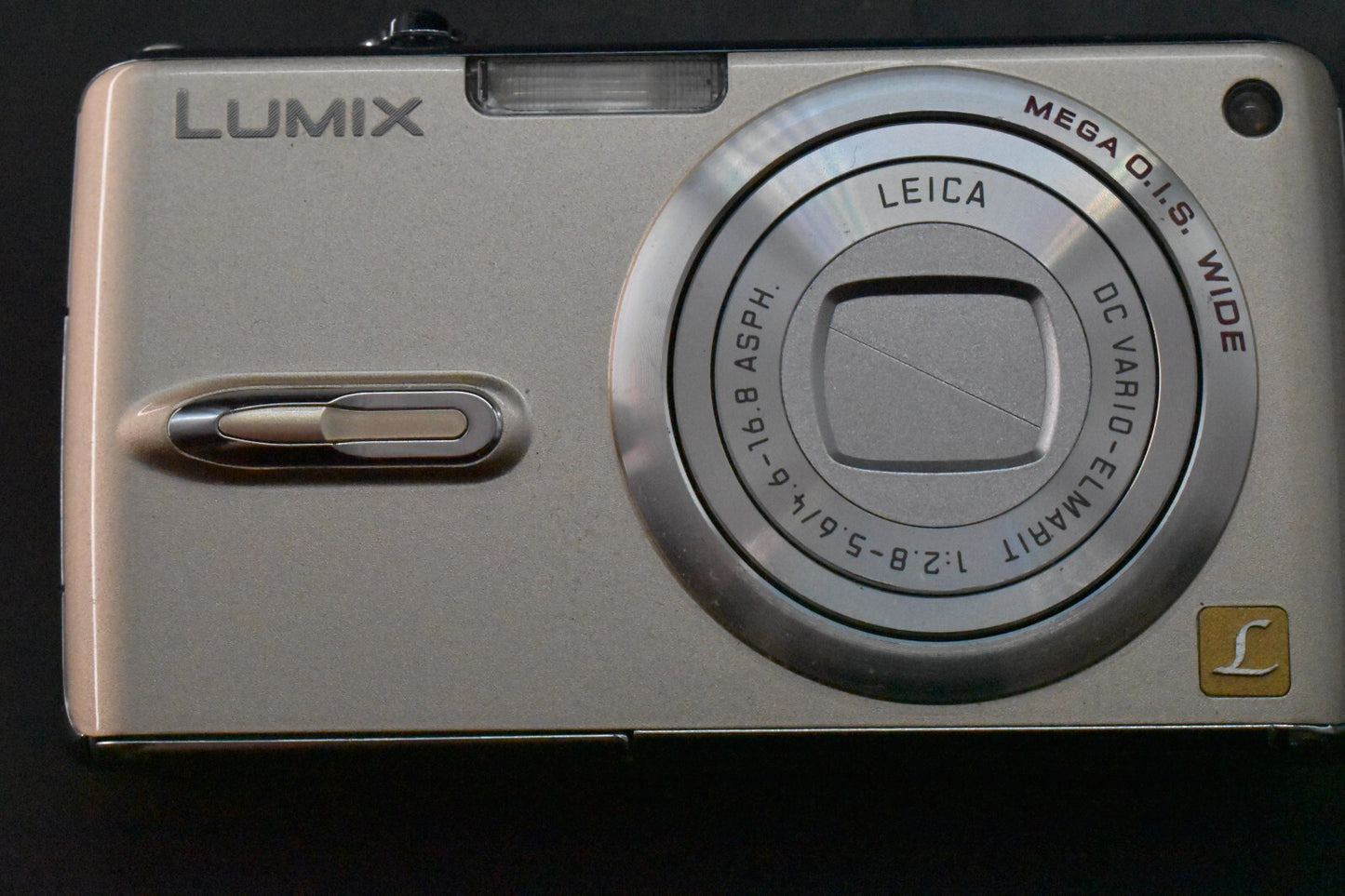 [1 Yr Warranty] Panasonic Lumix DMC-FX07 Compact Digital Camera 7.2MP Gold 6426