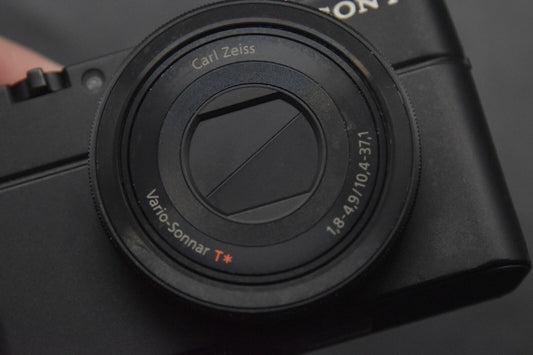 [1 año de garantía] Cámara digital Sony Cyber-Shot DSC-RX100 20,2 MP 35 idiom...