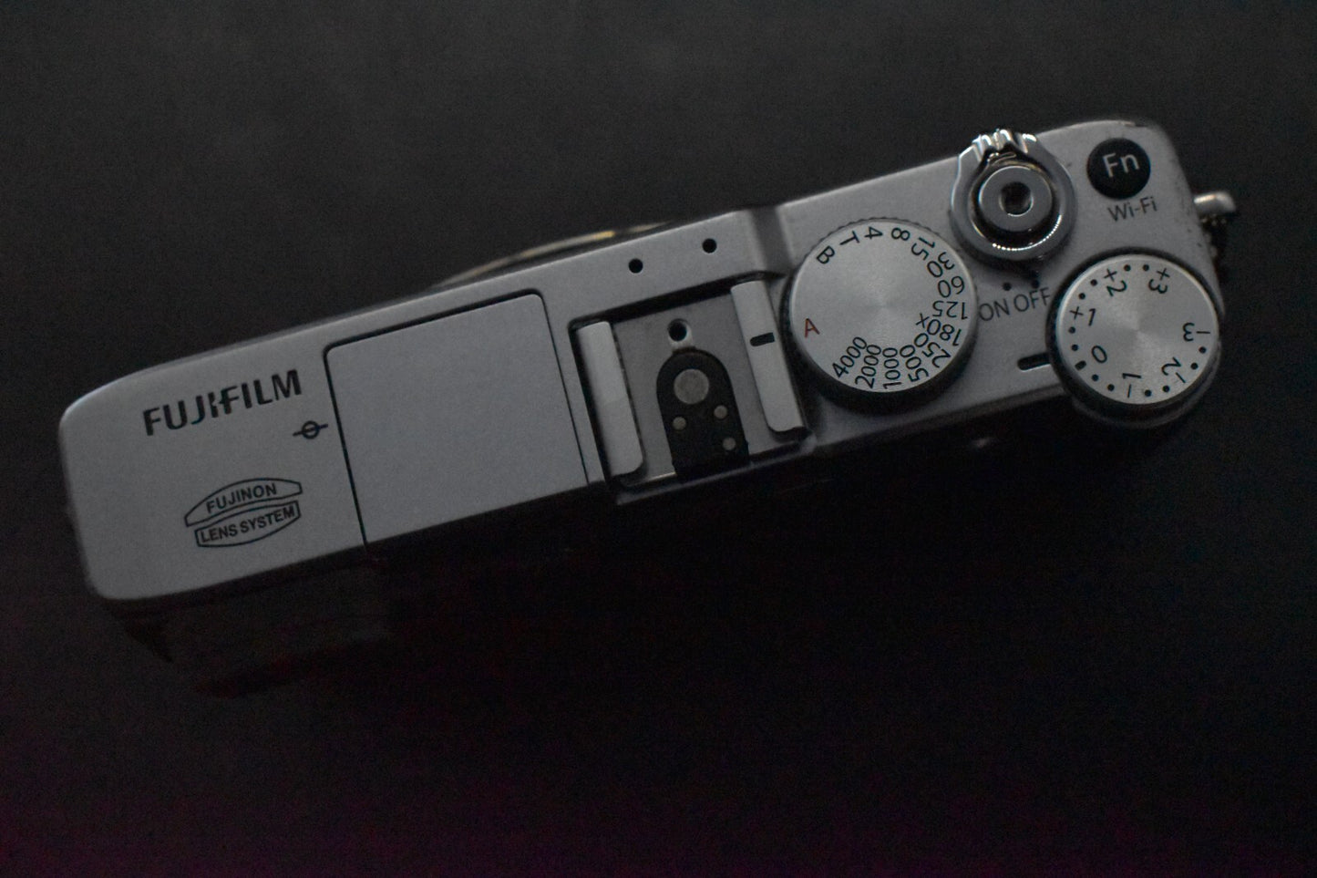 [1 Yr warranty] Fujifilm Fuji X-E2 Mirrorless Digital Camera Silver  Used 6222