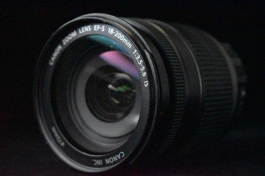 Objectif AF zoom grand angle Canon EF-S 18-200 mm f/3,5-5,6 IS du JAPON [COMM...