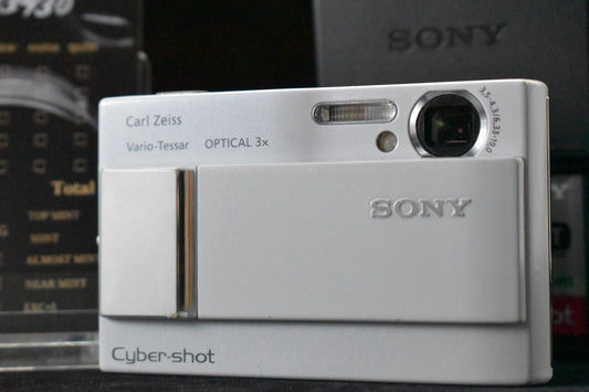 [1 Yr Warranty] SONY Cyber Shot DSC-T10 White Compact Digital Camera 6278