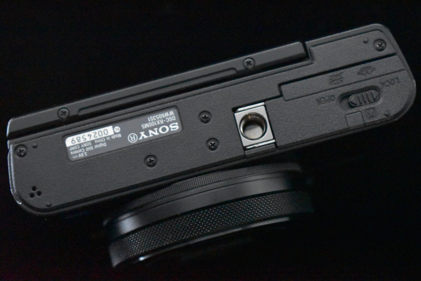 [1 Yr warranty] Sony Cyber-Shot DSC-RX100 V M5 20.1MP 4K Digital Camera 6700