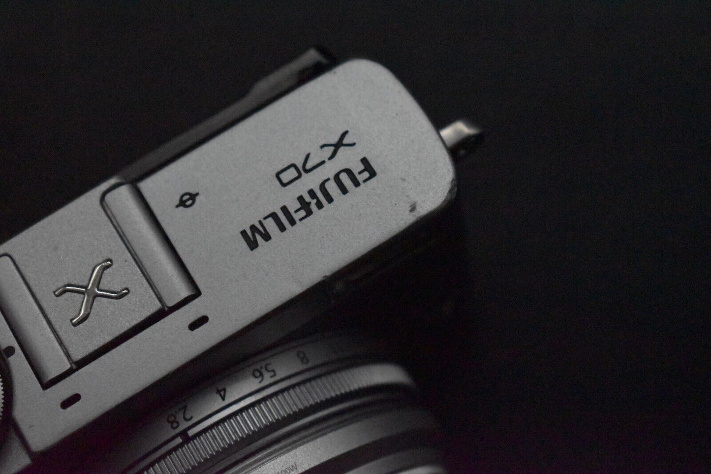 LEGGERE! Fujifilm Fuji X70 16.3MP Fotocamera digitale compatta argento [N...