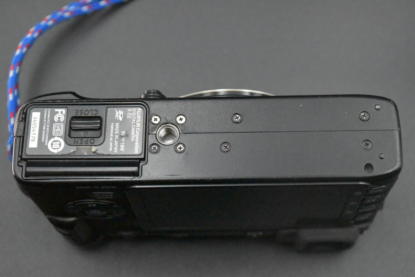 [1 Yr warranty] Fujifilm Fuji X-E2 16.3MP Mirrorless Digital Camera Black 6049