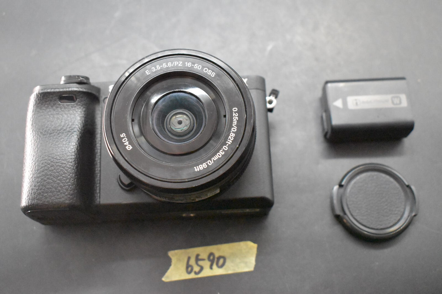[1 Yr Warranty] Sony Alpha A6400 Mirrorless Digital Camera with lens Black 6590